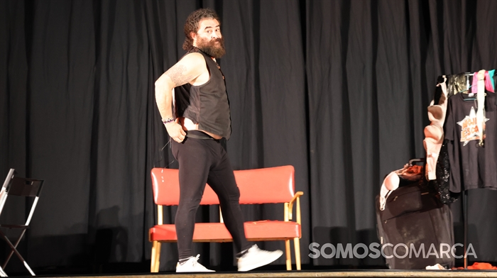 somoscomarca_240302_arua_elsevilla_monologo_centroculturalavenida_actuacion (32)