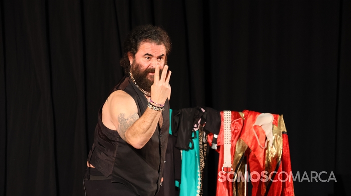 somoscomarca_240302_arua_elsevilla_monologo_centroculturalavenida_actuacion (38)