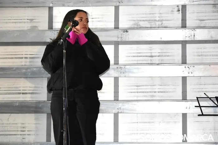 somoscomarca_aportela_portomourisco_conciertosolidario_aecc_arabiosa_2024 (23)