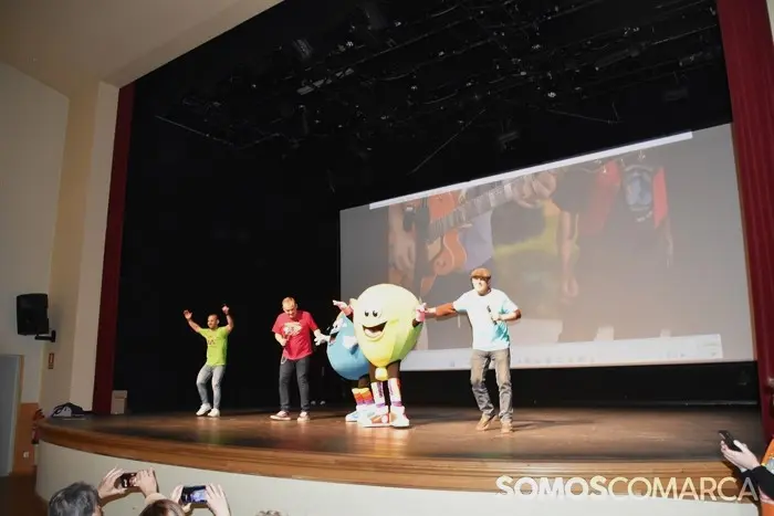 somoscomarca_obarco_teatrolauroolmo_choloenela_2024 (8)