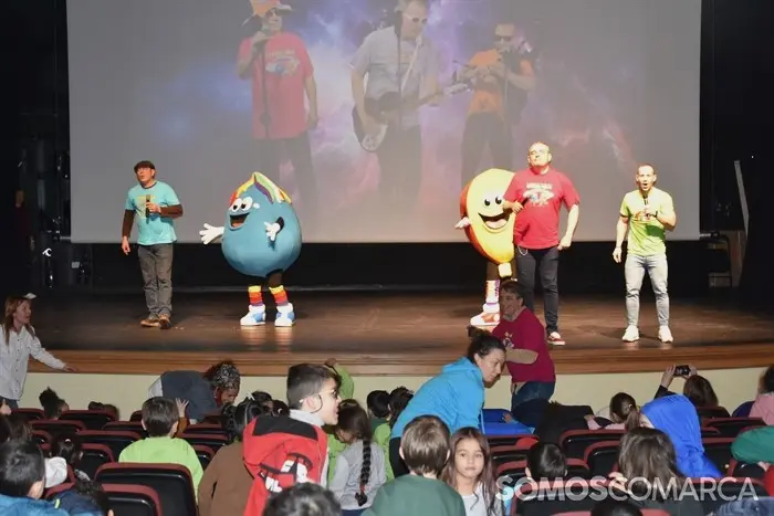 somoscomarca_obarco_teatrolauroolmo_choloenela_2024 (11)