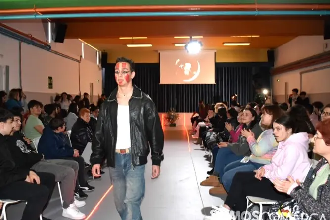 somoscomarca_obarco_ieslauroolmo_desfile_maquillaje_peluqueria_2024 (38)