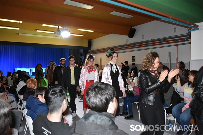 somoscomarca_obarco_ieslauroolmo_desfile_maquillaje_peluqueria_2024 (50)