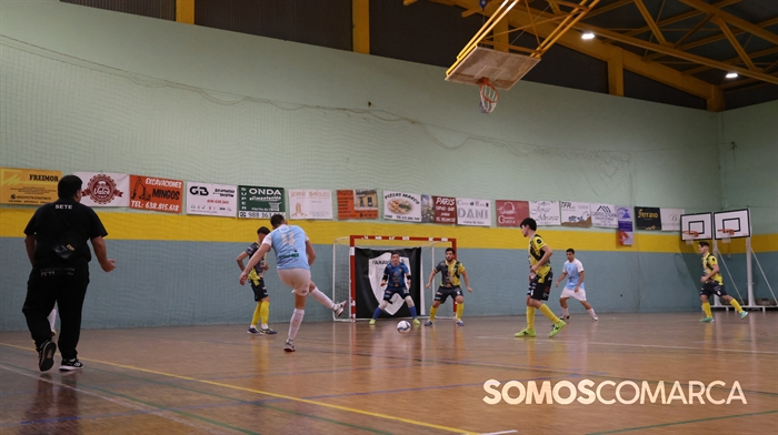 somoscomarca_13_04_futbolssala_vianariño6767