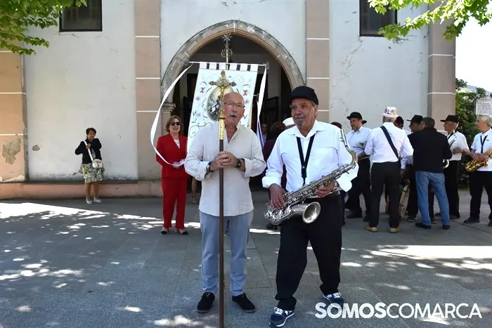 somoscomarca_20240423_vilamartin_fiestas_sanjorge_procesion (2)