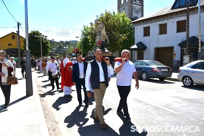 somoscomarca_20240423_vilamartin_fiestas_sanjorge_procesion (10)