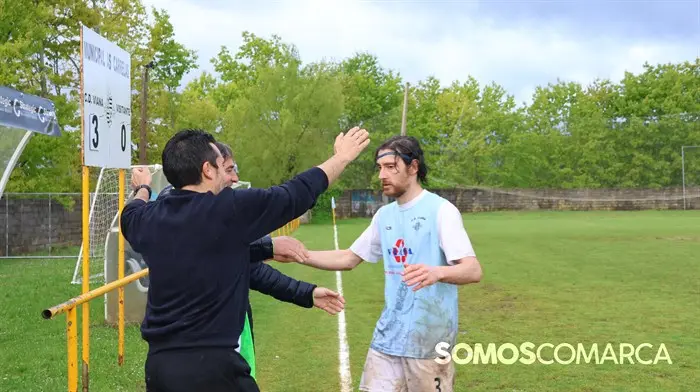 somoscomarca_240504_viana_cdviana_ascensoprimera_celebracion_461 (25)