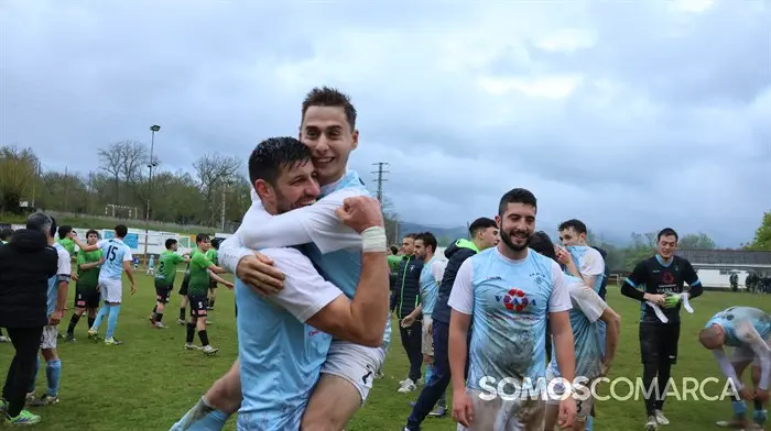 somoscomarca_240504_viana_cdviana_ascensoprimera_celebracion_461 (45)