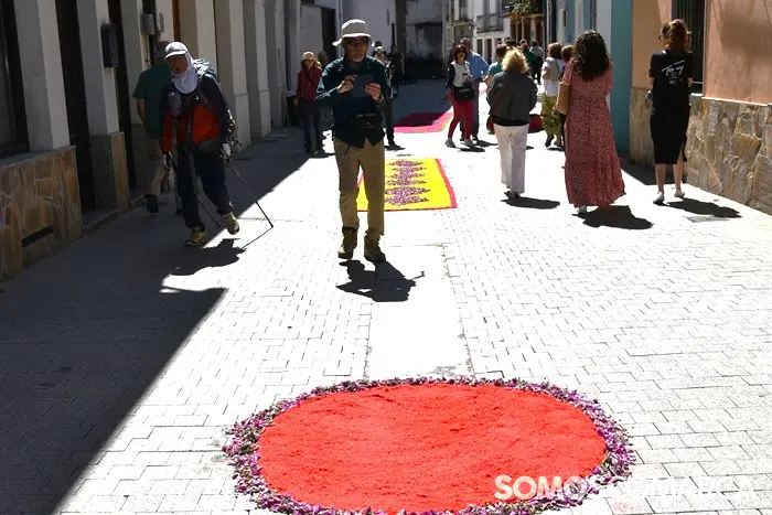 somoscomarca_20240602_obarco_cascovello_alfombrascorpus (1)