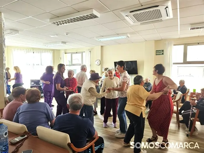 somoscomarca_20240607_obarco_centrodedia_salgueiral_baile_actuacionleopereira (21)