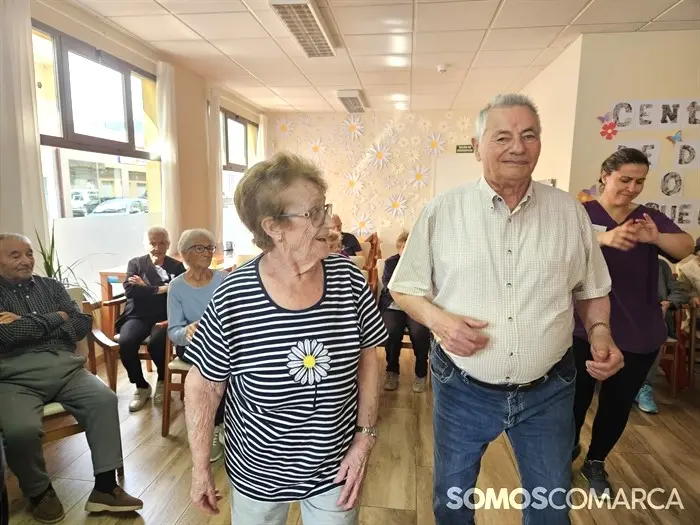 somoscomarca_20240607_obarco_centrodedia_salgueiral_baile_actuacionleopereira (23)
