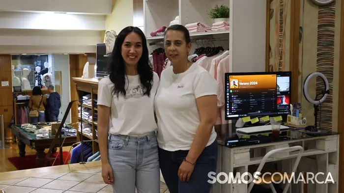 somoscomarca_240614_obarco_noiteblanca_batucada_tiendas_comercio_cca1134