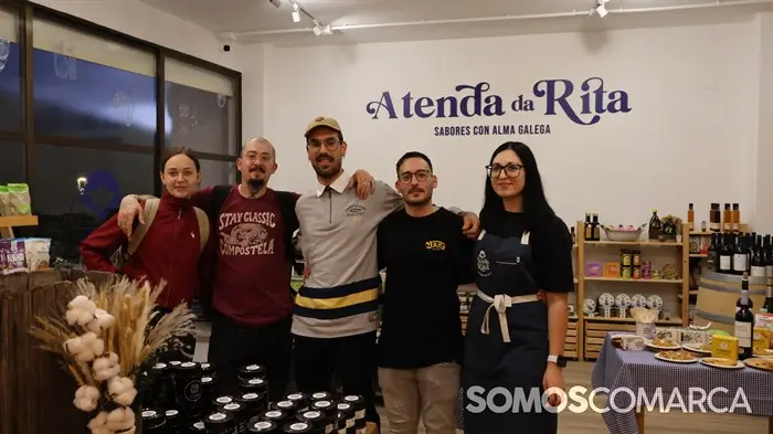 somoscomarca_240614_obarco_noiteblanca_batucada_tiendas_comercio_cca1142