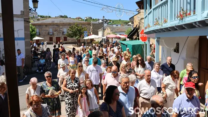 somoscomarca_240725_petin_festasantiago_procesion_plazaterraza_mesas (10)