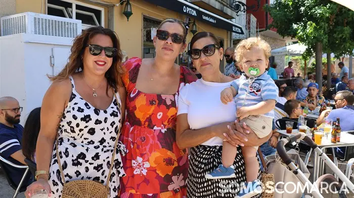 somoscomarca_240725_petin_festasantiago_procesion_plazaterraza_mesas (28)