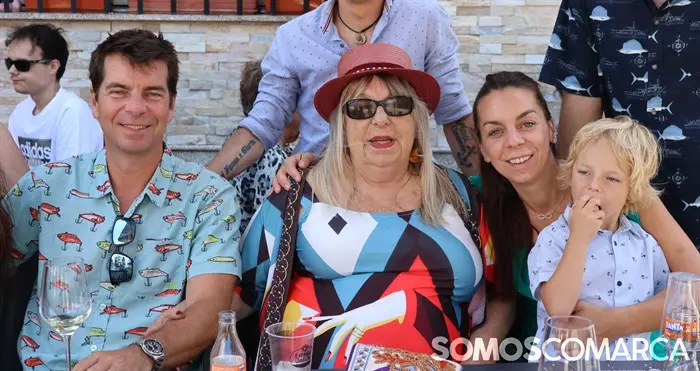 somoscomarca_240725_petin_festasantiago_procesion_plazaterraza_mesas (38)