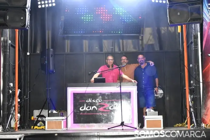 somoscomarca_20240801_arua_calleestacion_fiestas_pinchadiscos (8)