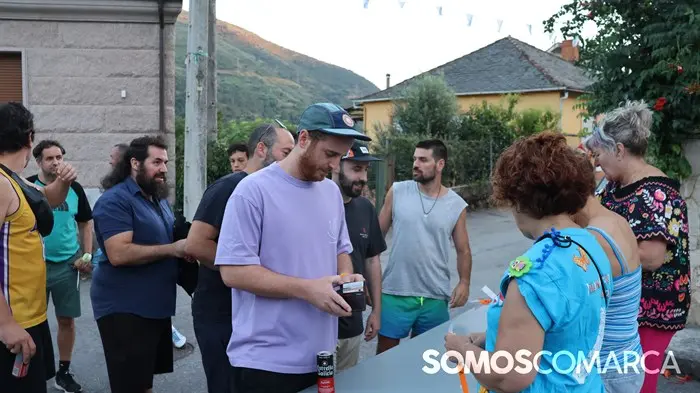 somoscomarca_240802_vilamartin_covas_apequena_nitapregonera 2010