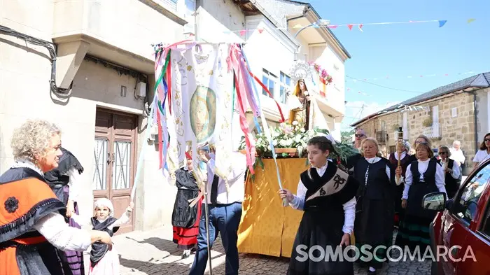 somoscomarca_2024_larouco_procesion_virxedosremedios (22)