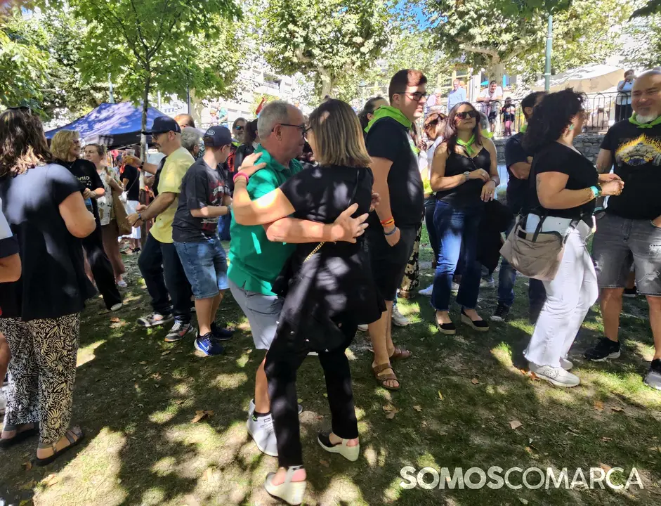 p_somoscomarca_240915_obarco_fiestasdelaspandillas418