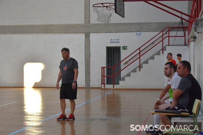 somoscomarca_20240929_obarco_pabelloncalabagueiros_futbolsala_trescuñados_vianariño (26)