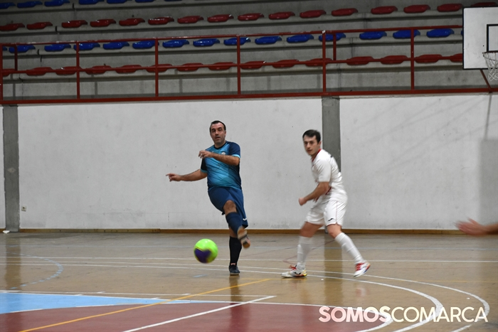 somoscomarca_20241201_pabelloncalabagueiros_futbolsala_pizarrastrescuñados_asneves (17)