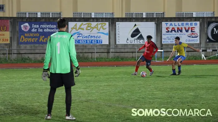 somoscomarca_20241201_futbol_juvenil_cdbarco_cdrua (7)