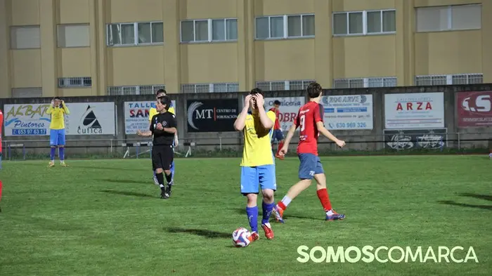 somoscomarca_20241201_futbol_juvenil_cdbarco_cdrua (3)