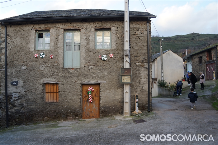somoscomarca_20241207_obarco_fervenza_decoracionnavidad (14)