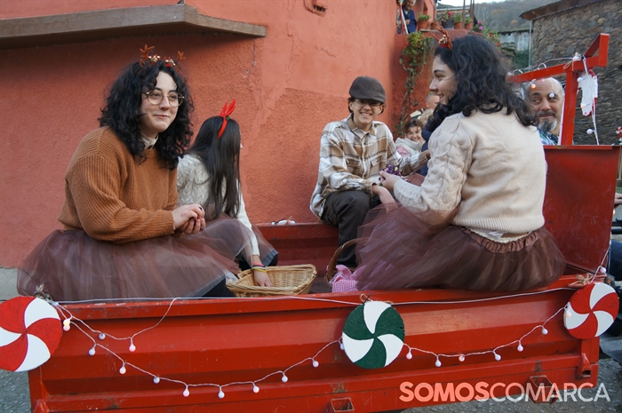 somoscomarca_20241207_obarco_fervenza_decoracionnavidad (18)