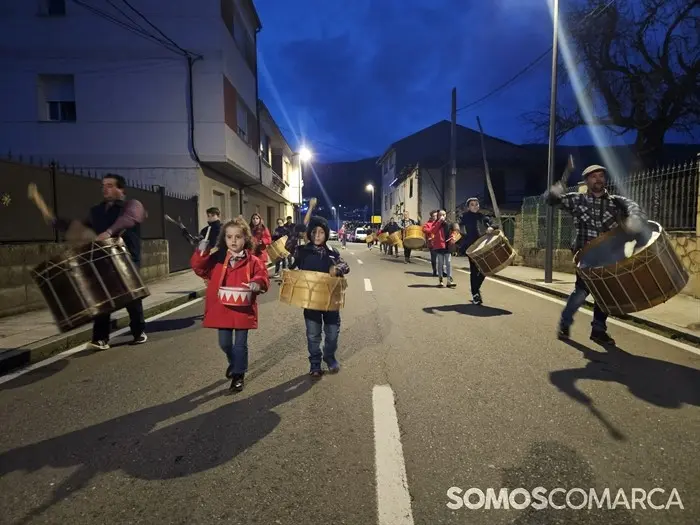 somoscomarca_20250201_petin_desfilefolions (15)