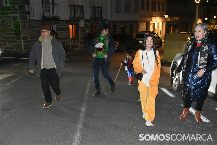 somoscomarca_20250228_obolo_entroido_folionbuxan_touroexigantedecelavente (14)