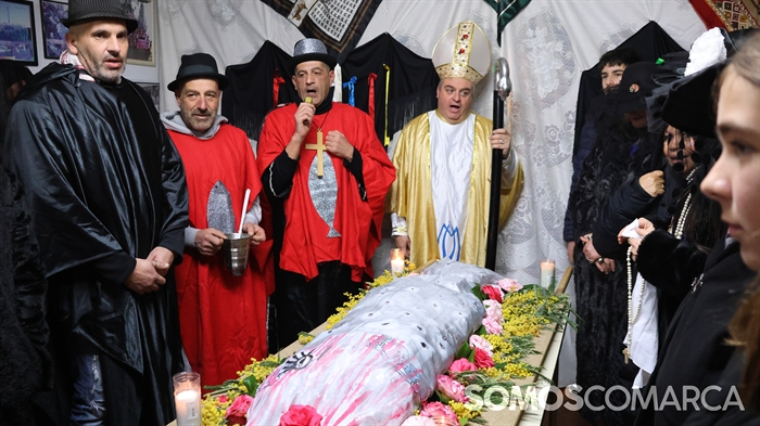 somoscomarca_entroido_arua_enterrodasardiña (1)