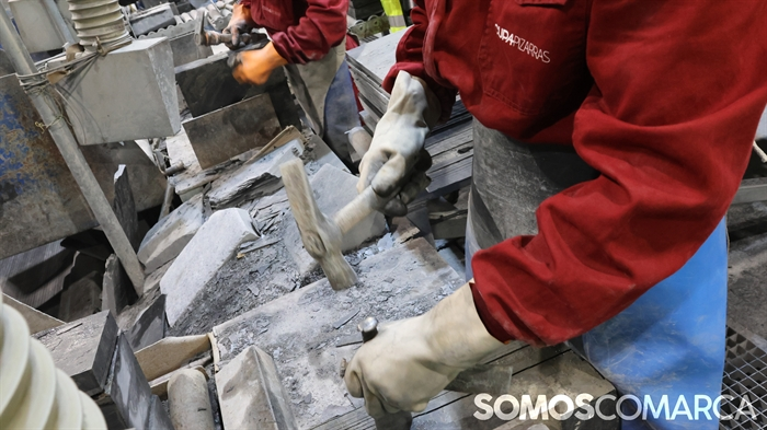 somoscomarca_pizarra_instalciónes_visitaconselleiraindustria_merelles_ (34)