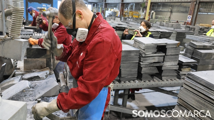 somoscomarca_pizarra_instalciónes_visitaconselleiraindustria_merelles_ (35)