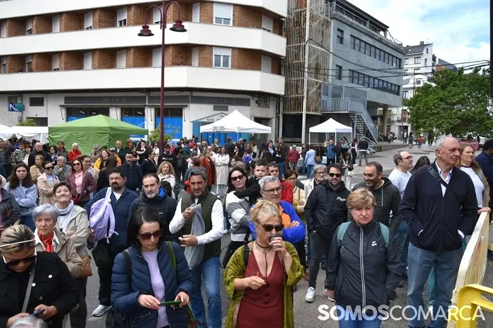 somoscomarca_20250501_obarco_plazaprincipe_mayos_coplas_puestosmercadillo (9)