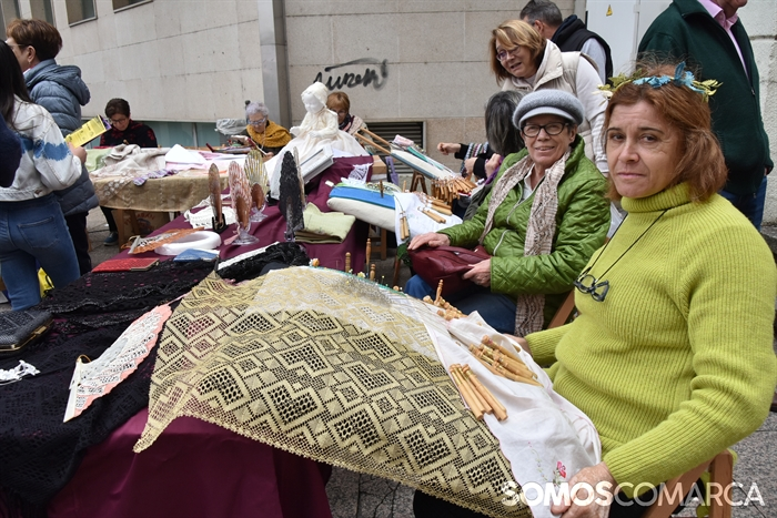 somoscomarca_20250501_obarco_plazaprincipe_mayos_coplas_puestosmercadillo (15)