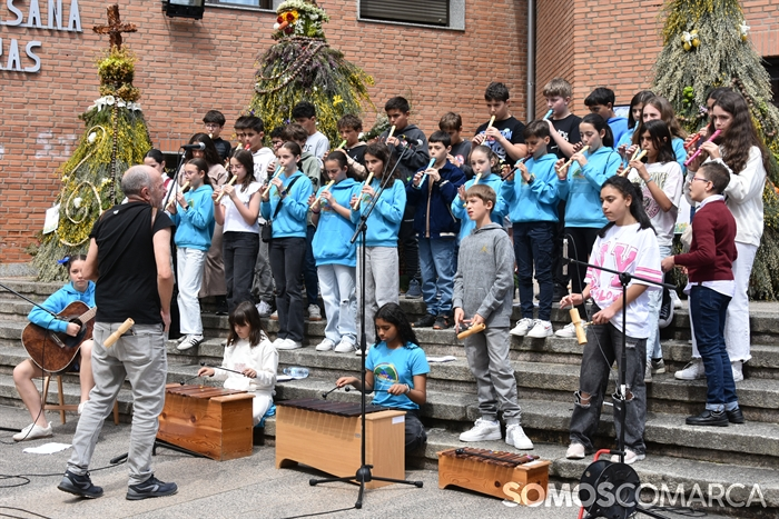 somoscomarca_20250501_obarco_plazaprincipe_mayos_coplas_puestosmercadillo (24)
