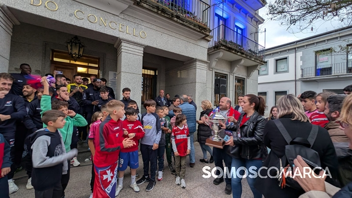 somoscomarca_obarco_futbol_cdbarco_ascenso_celebracion (3)