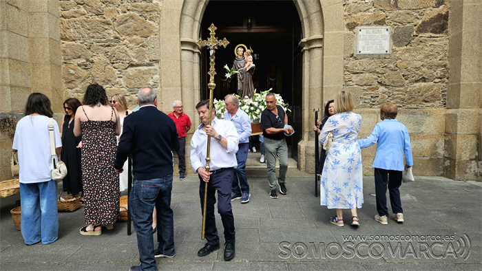 somoscomarca_20250613_arua_fontei_fiestasanantonio_procesion (7)
