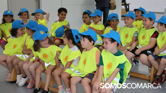 somoscomarca_arua_merellesmariaalbert_albergue_ceipmanuelrespino_firmaconvenio (3)