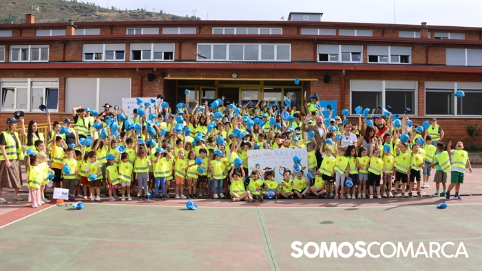 somoscomarca_arua_merellesmariaalbert_albergue_ceipmanuelrespino_firmaconvenio (9)