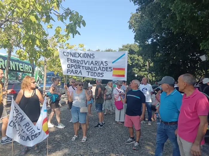 somoscomarca_20250802_agudiña_manifestacion_derechoaltren805