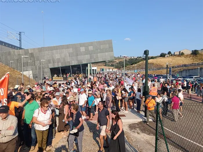 somoscomarca_20250802_agudiña_manifestacion_derechoaltren809