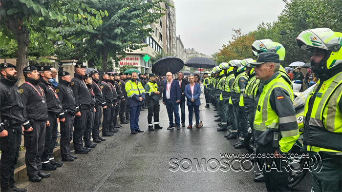 somoscomarca_20250910_obarco_vueltacilistaespaña_aurentinoalonso_luismenor_lalo_motos_cochesvuelta (17)