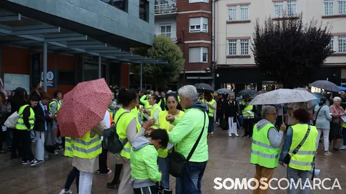 somoscomarca_obarco_manifestacionincendios_plaza do concello (1)