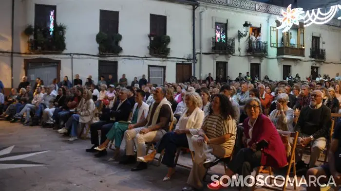 somoscomarca_obarco_pregon_evaarias_luces388