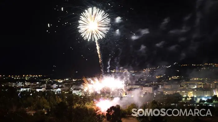 somoscomarca_obarco_festascristo_fuegos641