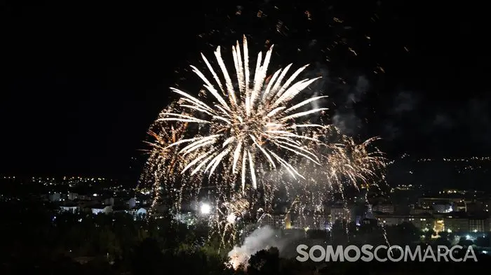 somoscomarca_obarco_festascristo_fuegos642