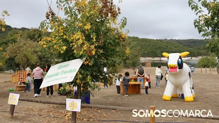 somoscomarca_aveiga_crianzatrevinca_feiraagrogandeira_202510041005